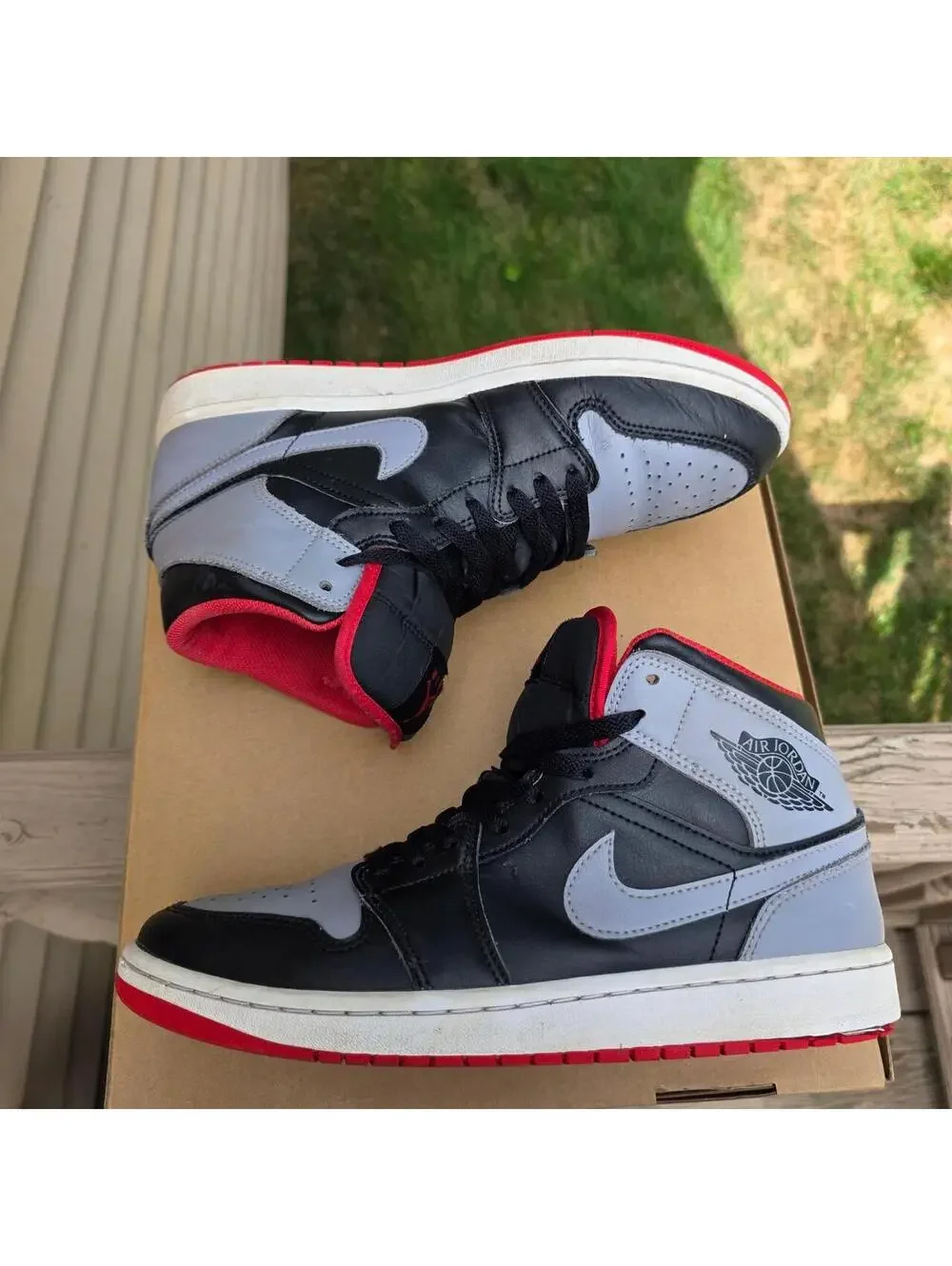 Jordan 1 Mid SE black multi coloured trainers. Size US 9 #sneakers #jordan